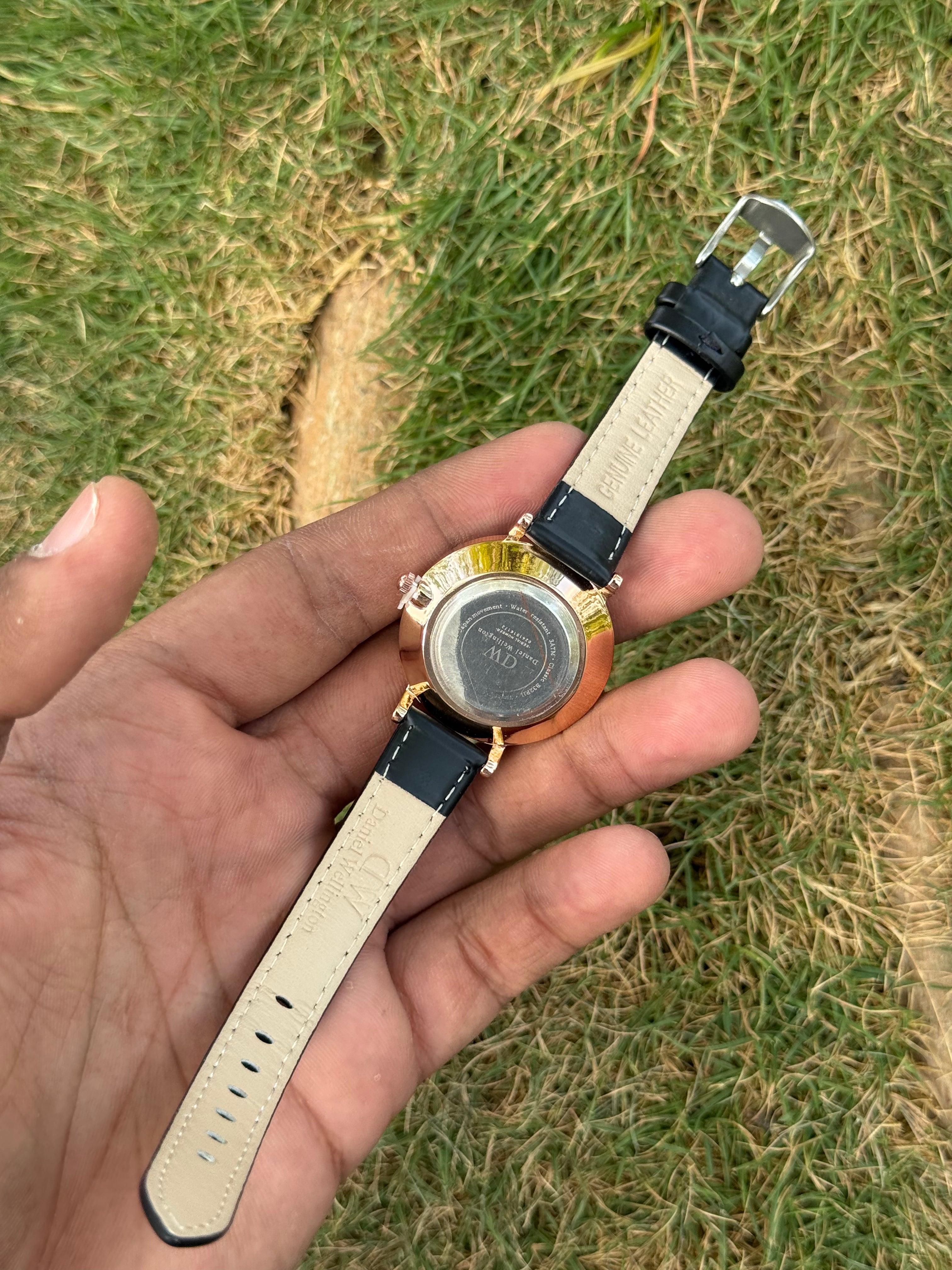 Daniel Wellington Style Minimalist – Emerald Green & Rose Gold Women’s Leather Watch