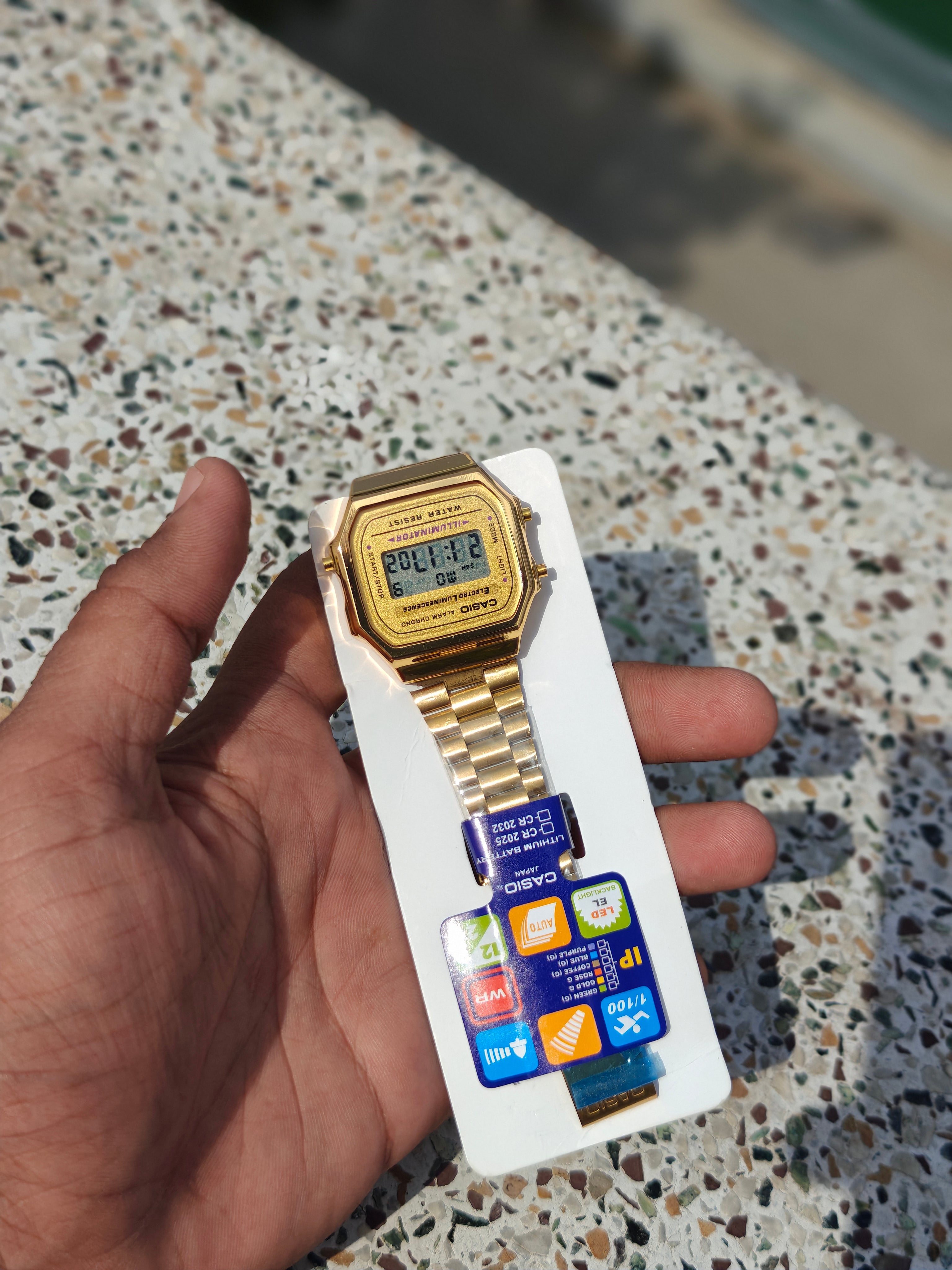 Casio Vintage Style Digital – Full Gold Retro Classic Edition