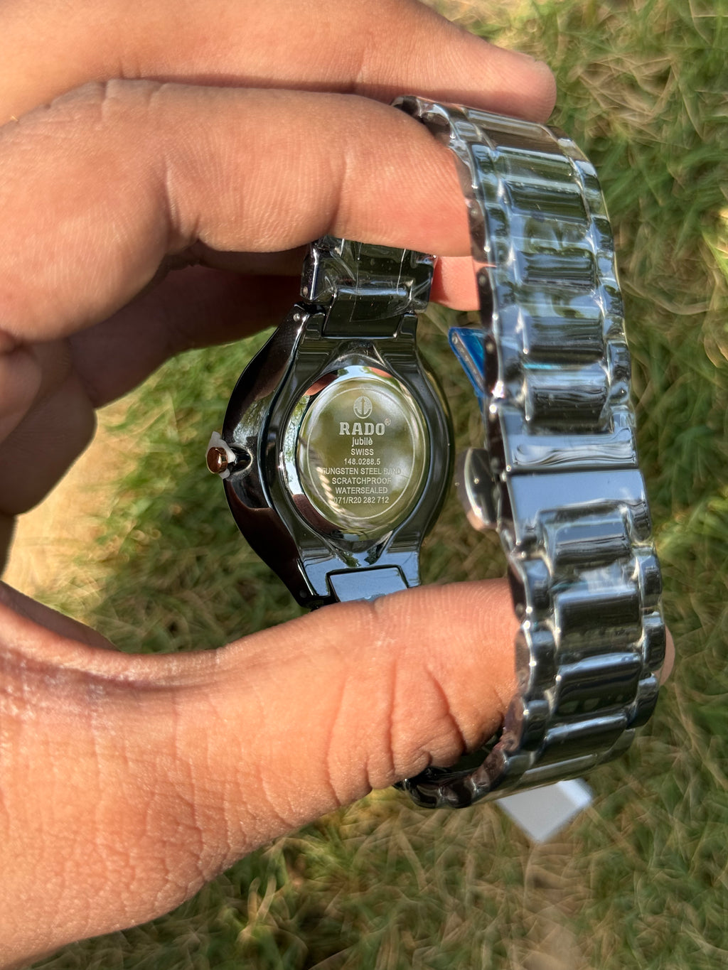 Rado True Essence – High-Tech Black Ceramic & Diamond Cluster