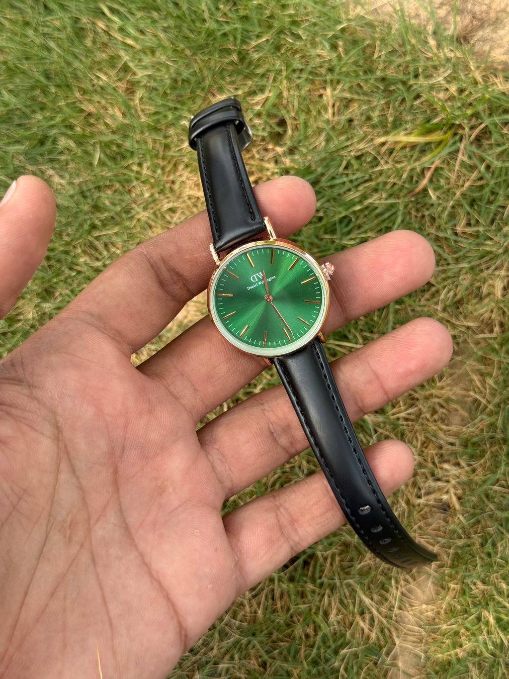 Daniel Wellington Style Minimalist – Emerald Green & Rose Gold Women’s Leather Watch
