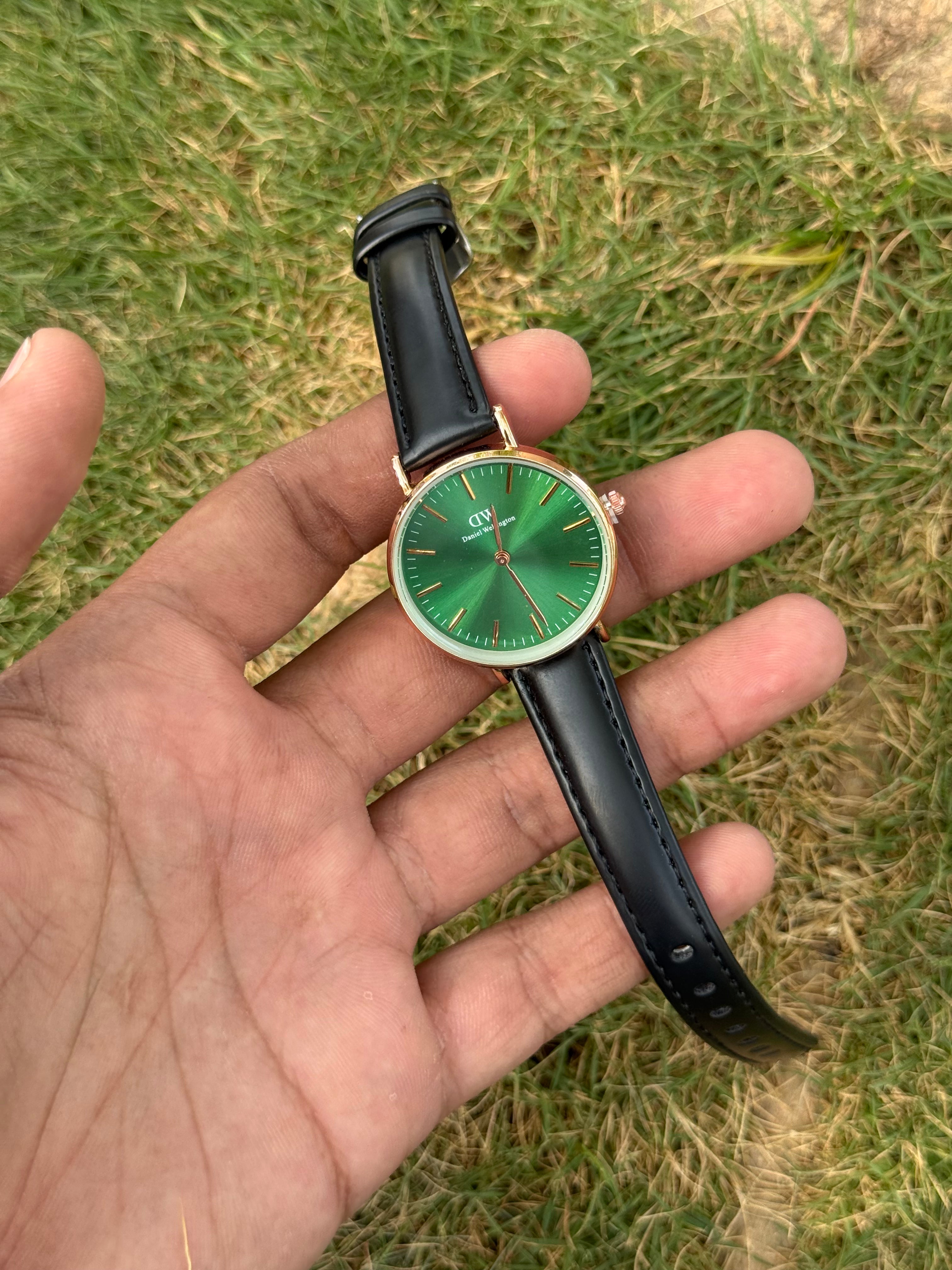Daniel Wellington Style Minimalist – Emerald Green & Rose Gold Women’s Leather Watch