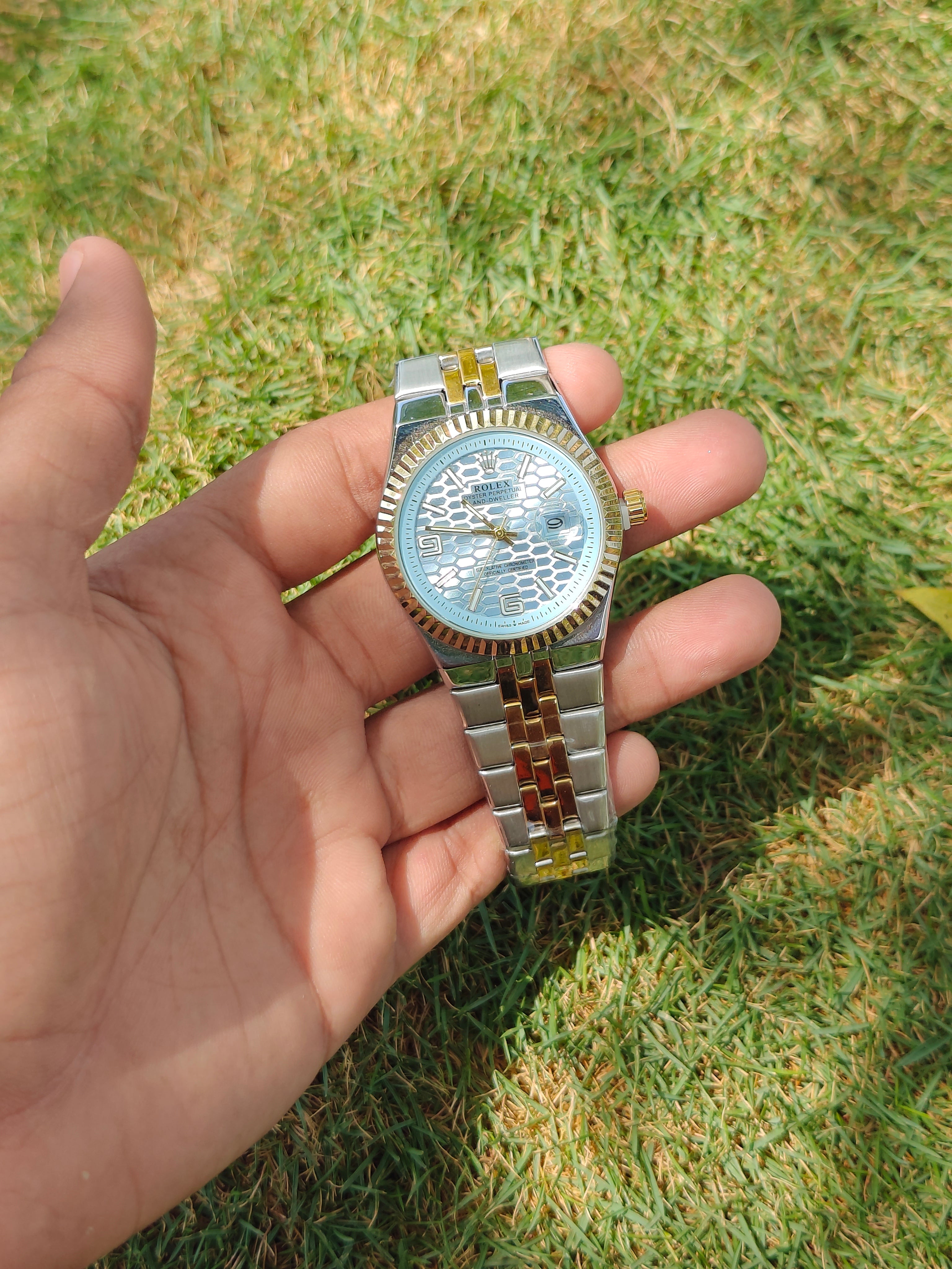 Rolex Datejust Style "Land Dweller" – Two-Tone Gold with Ice Blue Honeycomb Dial (Quartz)