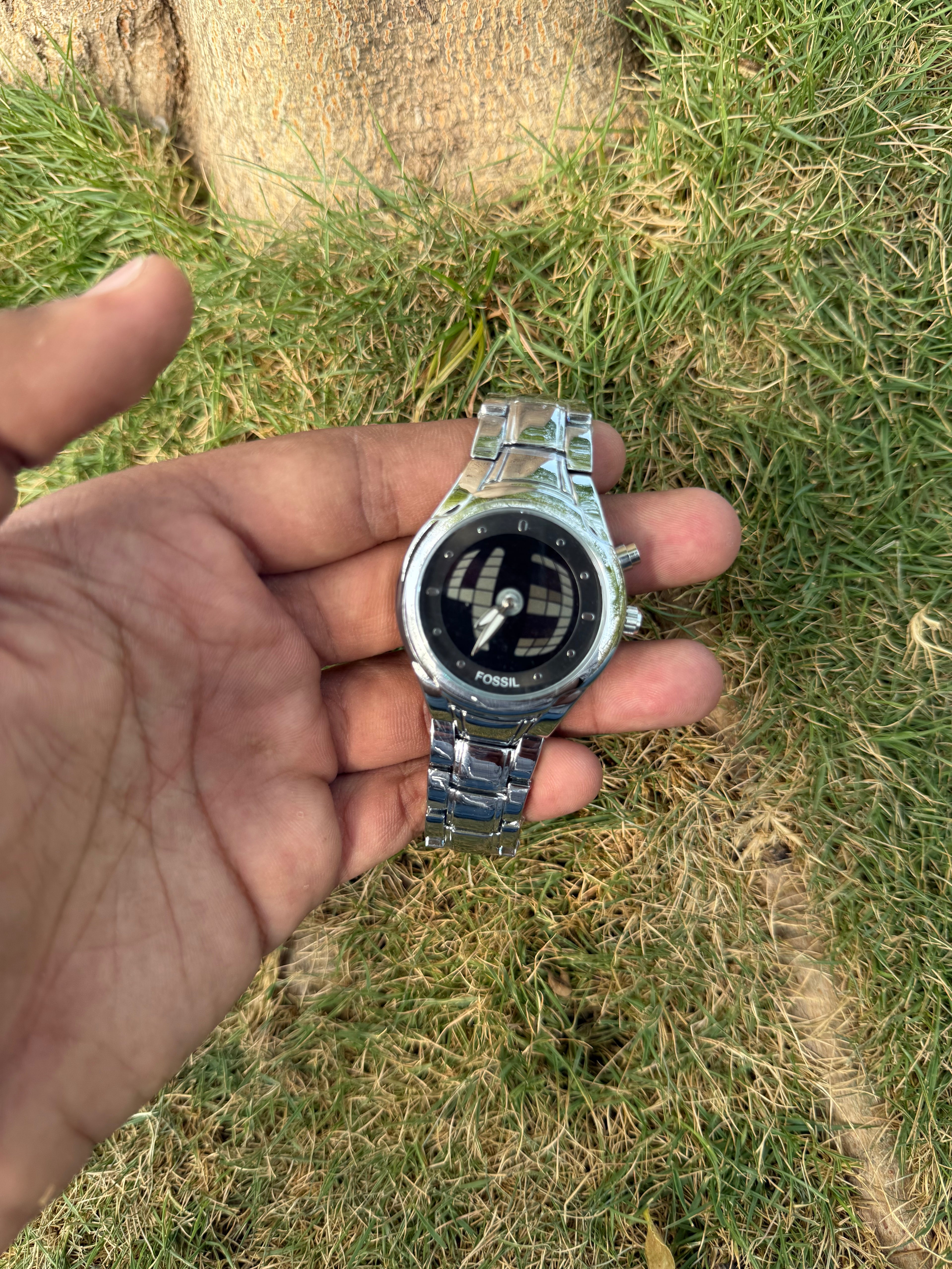 Fossil Cyber-Matrix – Polished Silver Steel & Animated Digital Face